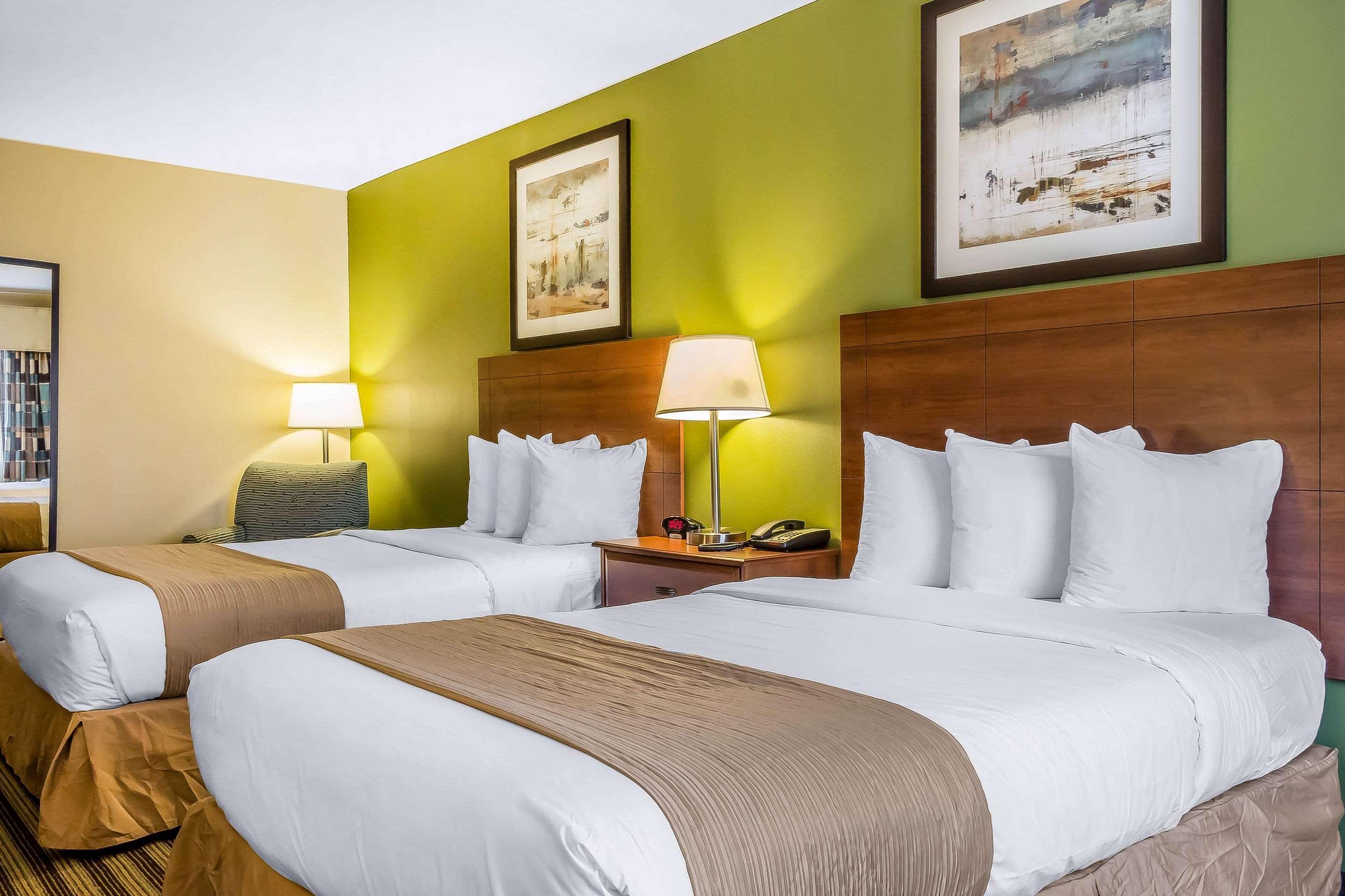 Inn Quality Flamingo 3*